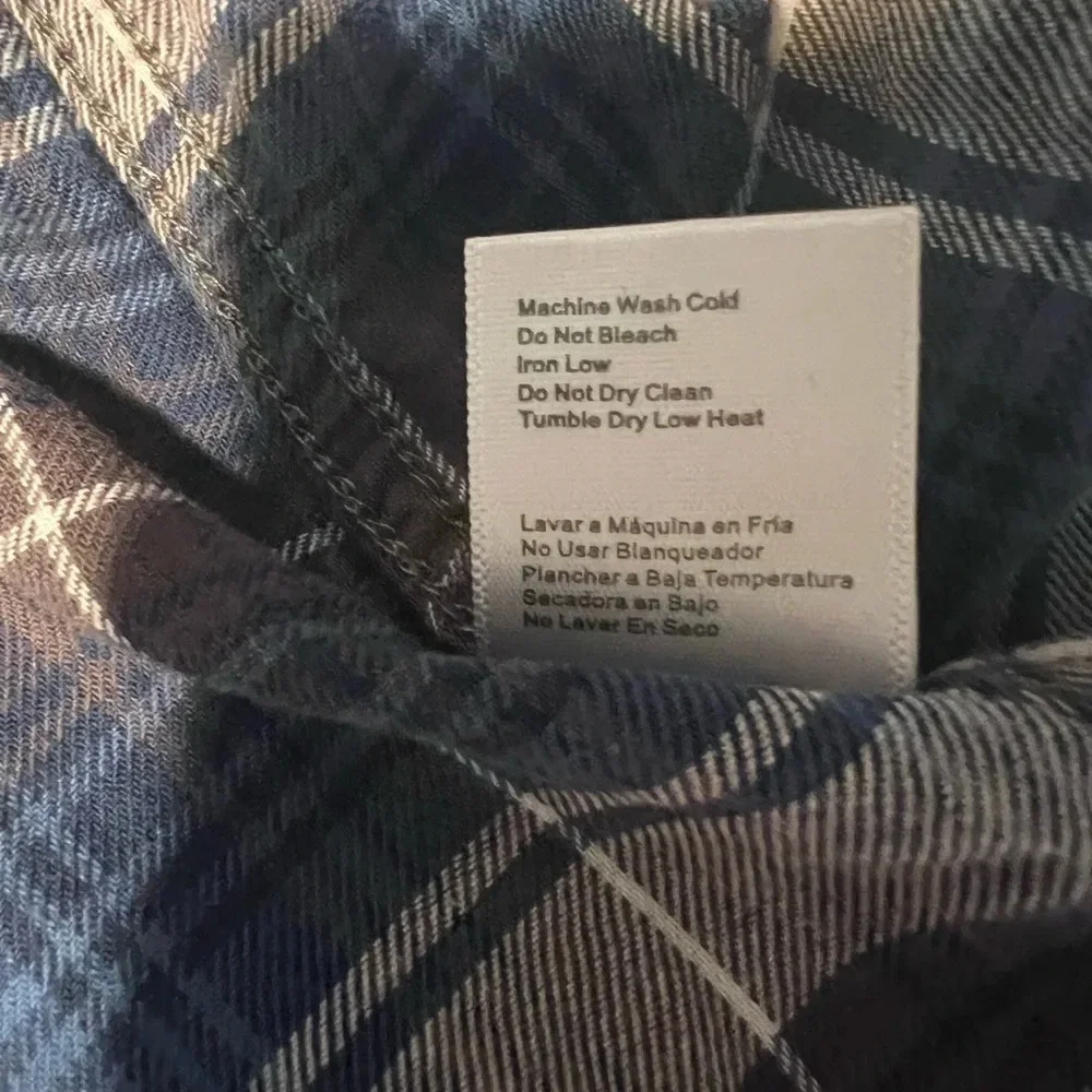 Zachs Girlfriend Bea,XL, blue plaid, paisley print lining pearl snap roll‎ tab